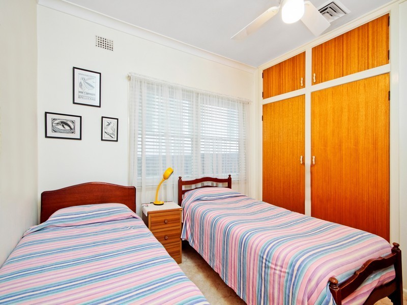 38 Caroline Street, East Gosford NSW 2250