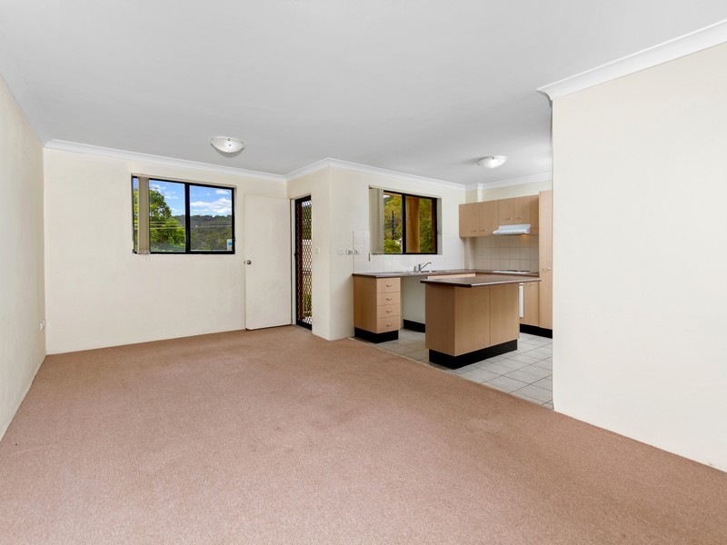 2/216 Henry Parry Drive, North Gosford NSW 2250