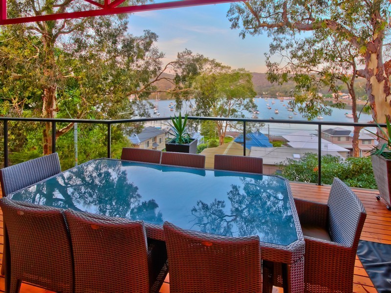 9 Otella Avenue, Hardys Bay NSW 2257