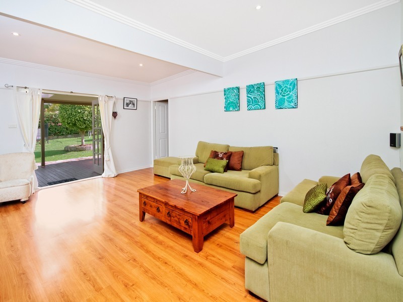 124 Avoca Drive, Green Point NSW 2251