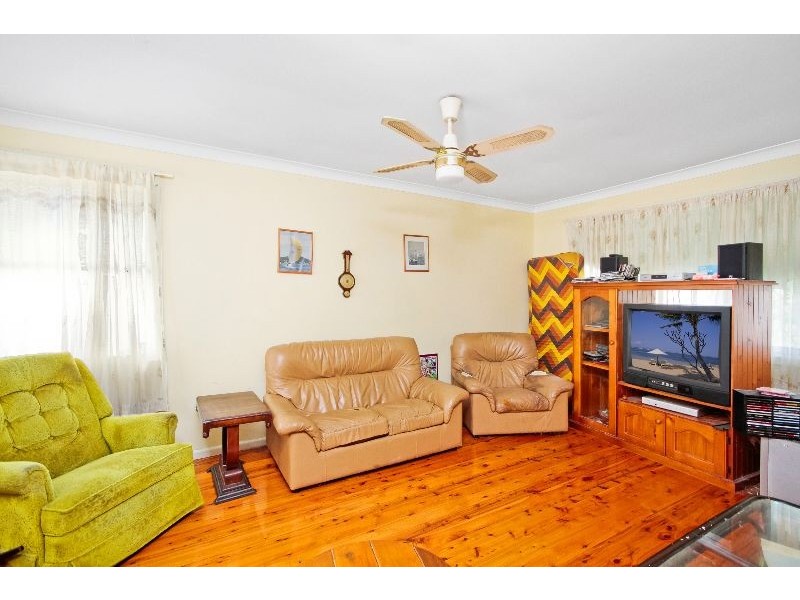 24 Lynnette Crescent, East Gosford NSW 2250