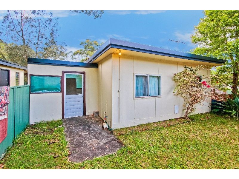 24 Lynnette Crescent, East Gosford NSW 2250