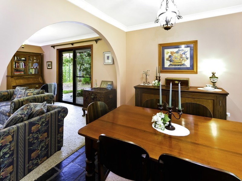 16 Dombey Road, Lisarow NSW 2250