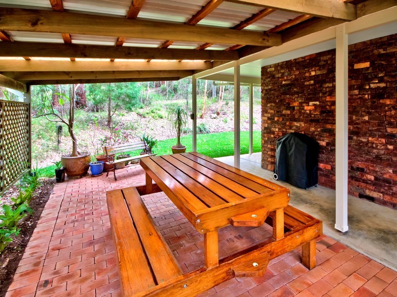 16 Dombey Road, Lisarow NSW 2250