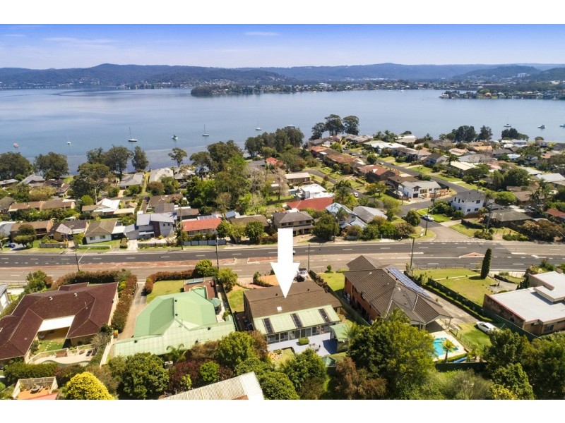 234 Avoca Drive, Green Point NSW 2251