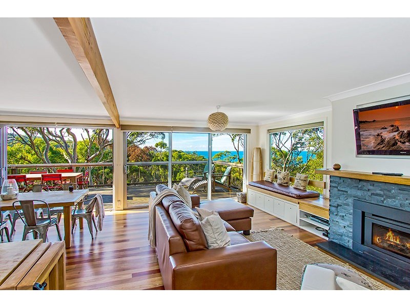 8 Grandview Crescent, Killcare NSW 2257