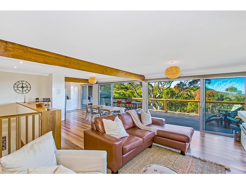 8 Grandview Crescent, Killcare NSW 2257