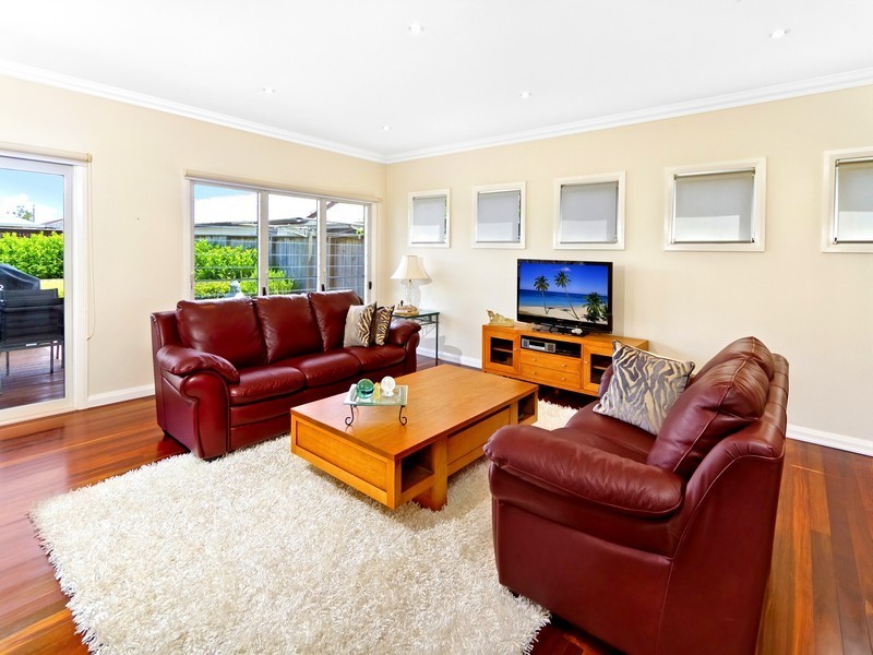 52 Cambridge Street, Umina Beach NSW 2257