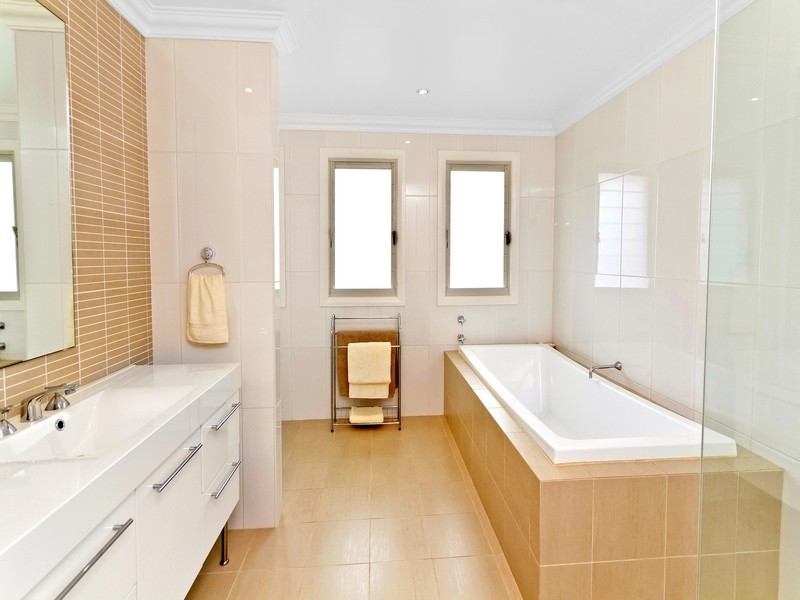 52 Cambridge Street, Umina Beach NSW 2257