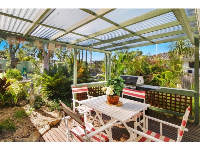 12 Lock Avenue, Springfield NSW 2250