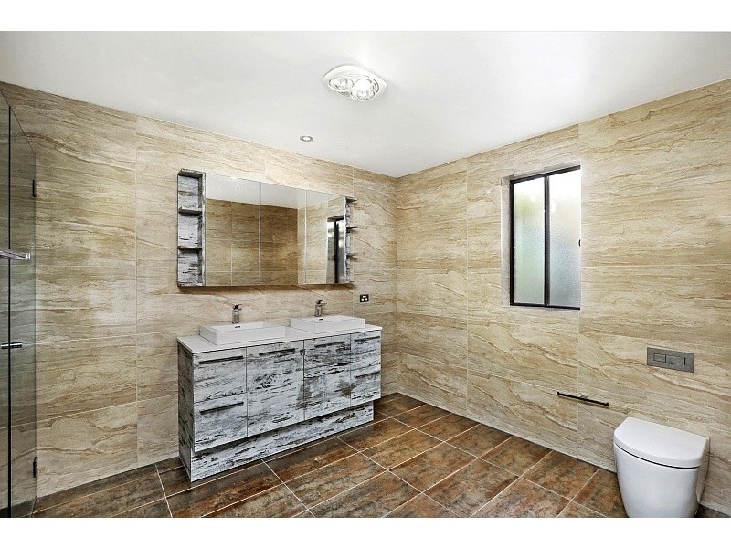 16 Verden Close, Green Point NSW 2251