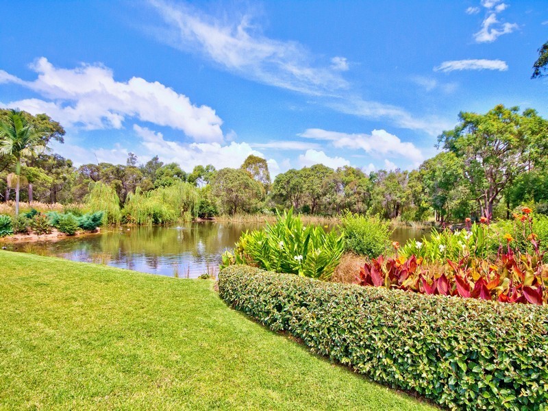 37 Currawong Road, Wamberal NSW 2260