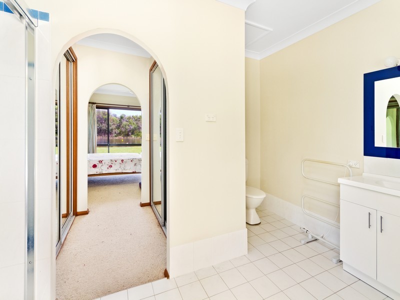 37 Currawong Road, Wamberal NSW 2260