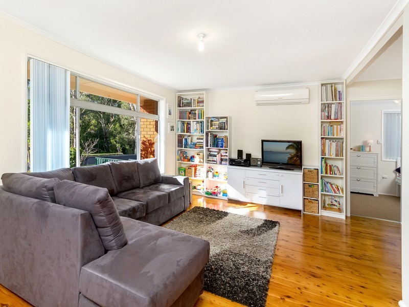 22 Dalton Street, Wyoming NSW 2250