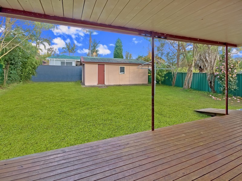 22 Dalton Street, Wyoming NSW 2250