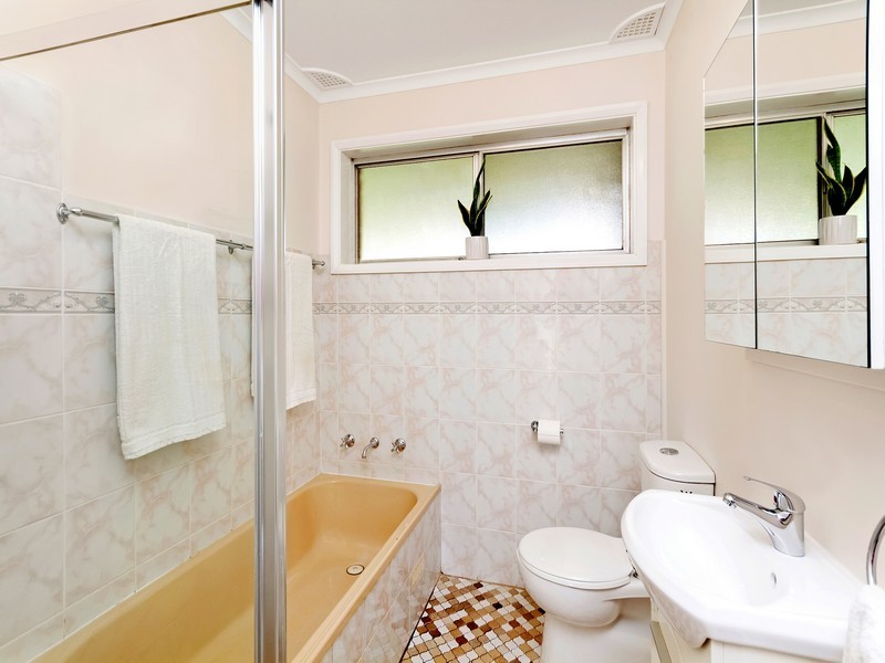 22 Dalton Street, Wyoming NSW 2250