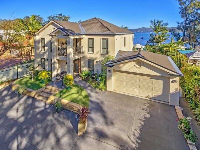 265 Avoca Drive, Green Point NSW 2251