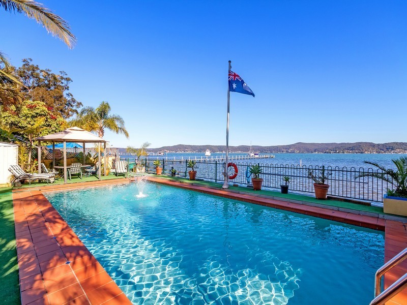 265 Avoca Drive, Green Point NSW 2251
