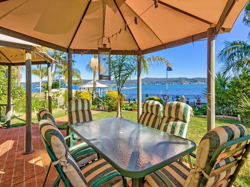 265 Avoca Drive, Green Point NSW 2251