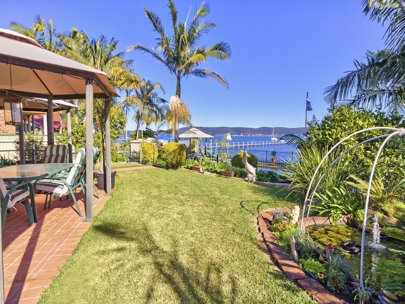 265 Avoca Drive, Green Point NSW 2251