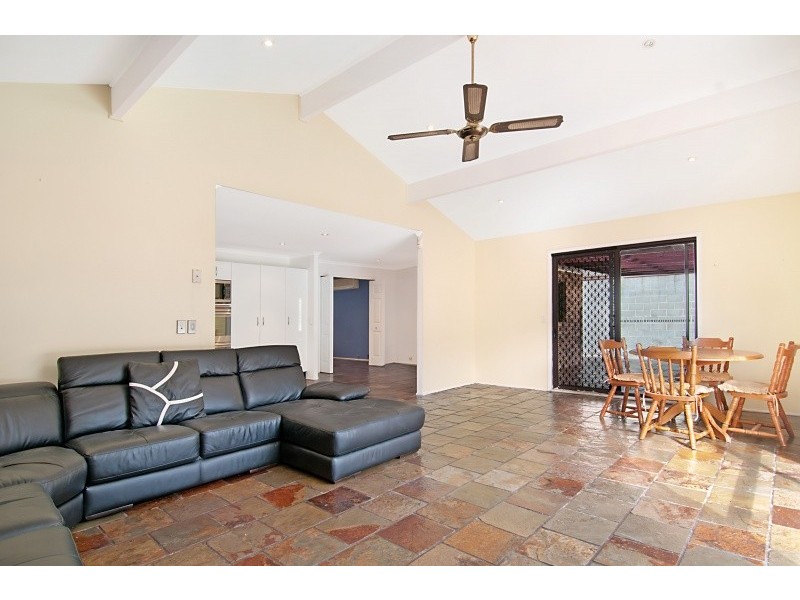 4 Lilac Close, Springfield NSW 2250
