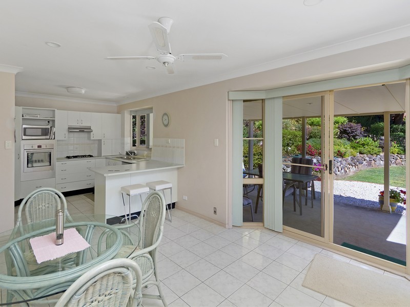 2 Thistle Glen Close, Green Point NSW 2251