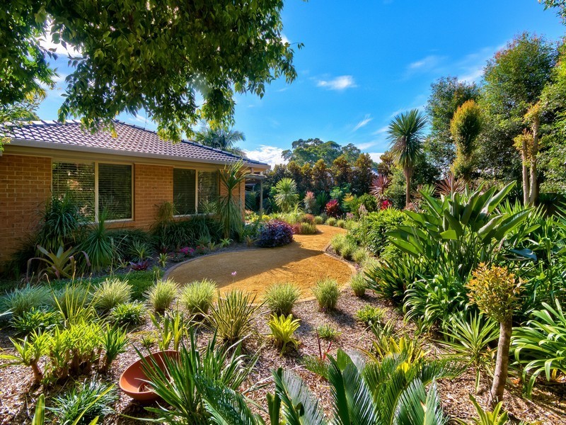 17 Merideth Place, Green Point NSW 2251