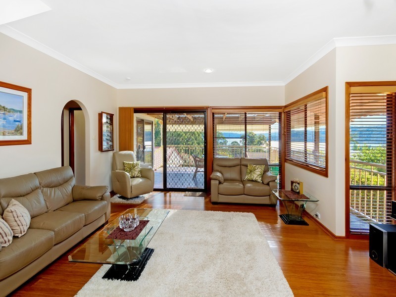 27 View Parade, Saratoga NSW 2251