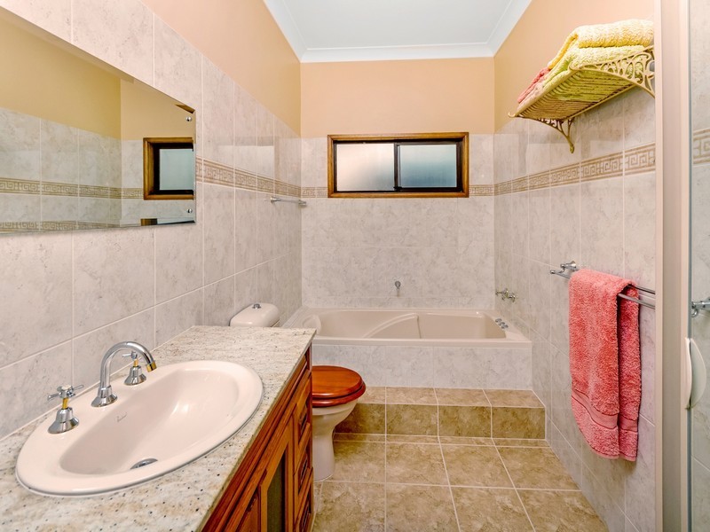 27 View Parade, Saratoga NSW 2251