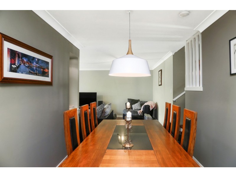 48 Jean Norman Close, Wyoming NSW 2250