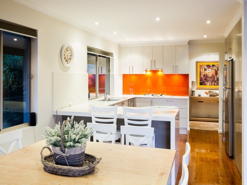 18 Wards Hill Road, Killcare Heights NSW 2257