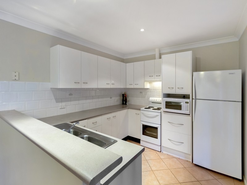 3 Merideth Place, Green Point NSW 2251