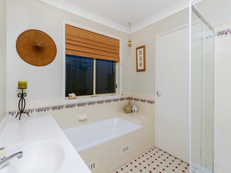 3 Merideth Place, Green Point NSW 2251