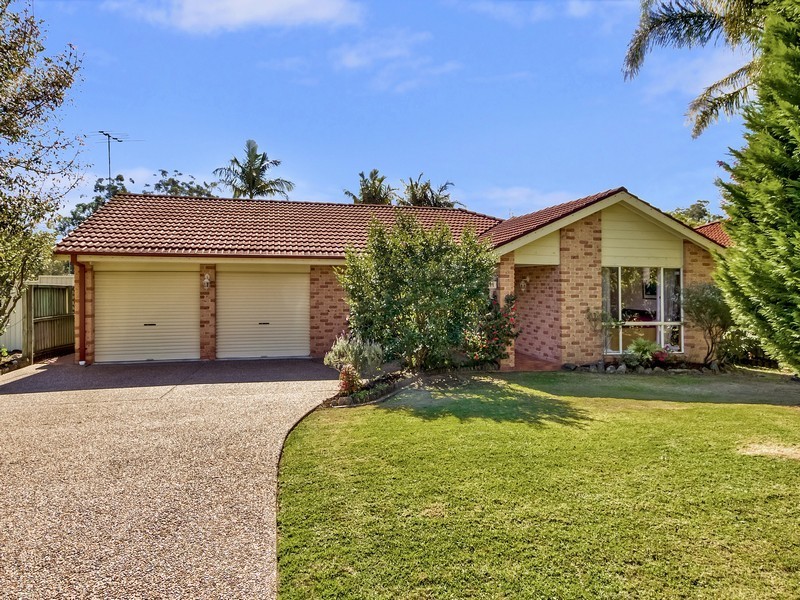 11 Willowin Close, Green Point NSW 2251