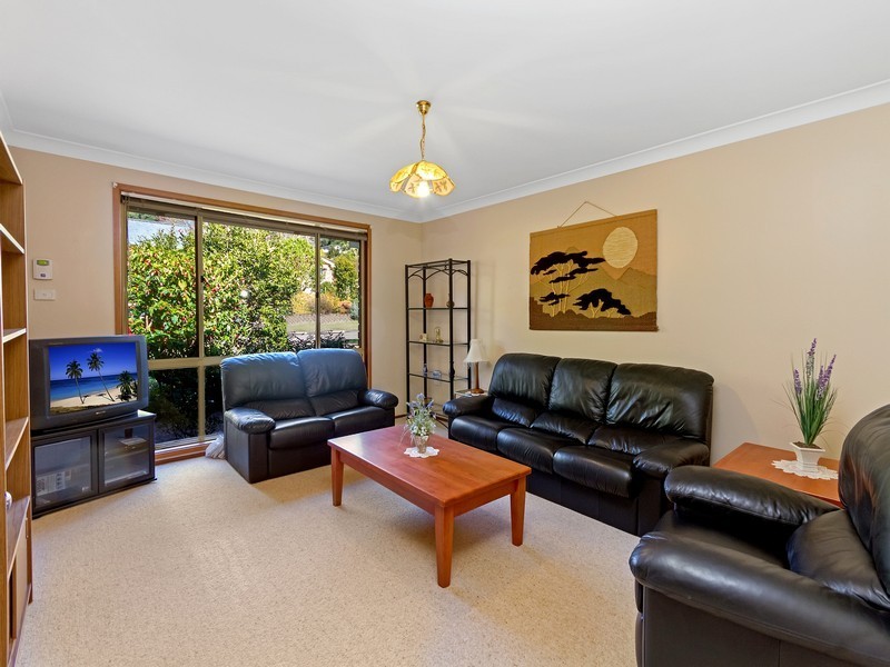11 Willowin Close, Green Point NSW 2251
