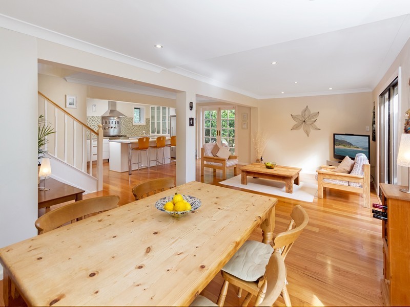 403 The Ridgeway, Lisarow NSW 2250