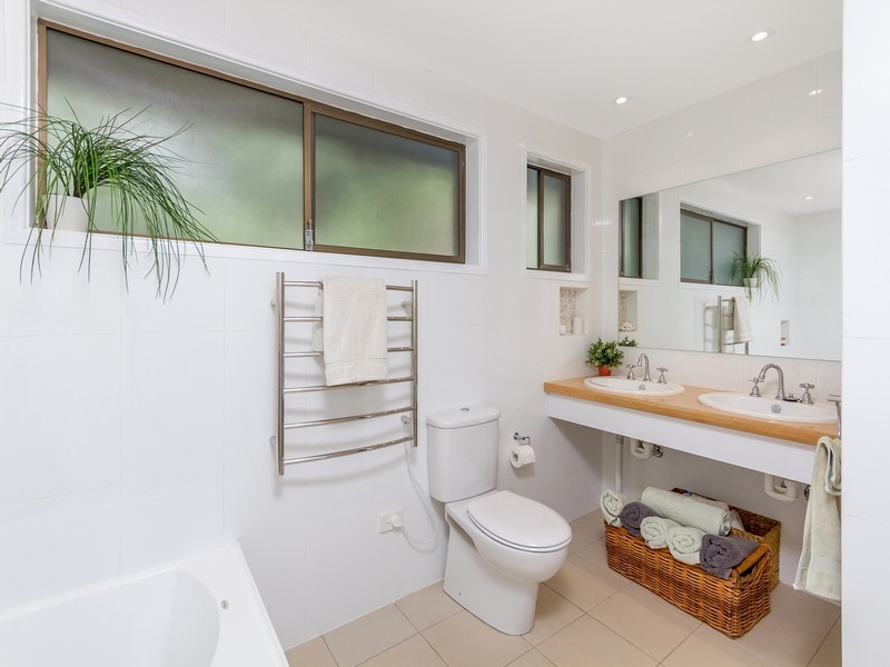 403 The Ridgeway, Lisarow NSW 2250