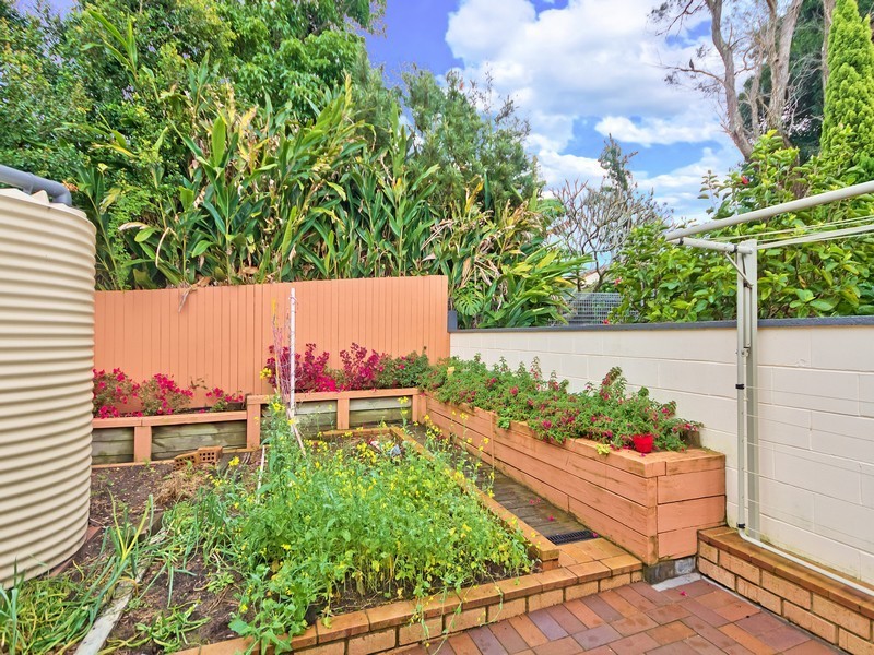 18a Frederick Street, Point Frederick NSW 2250