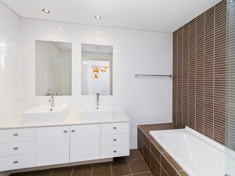 4/107-109 Ocean Parade, Blue Bay NSW 2261