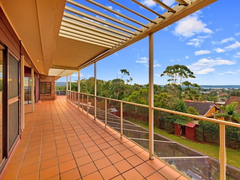 11-13 Peak Street, Bateau Bay NSW 2261
