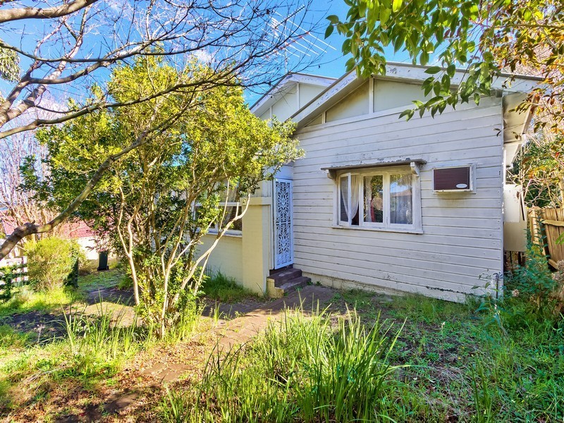 12 White Street, East Gosford NSW 2250