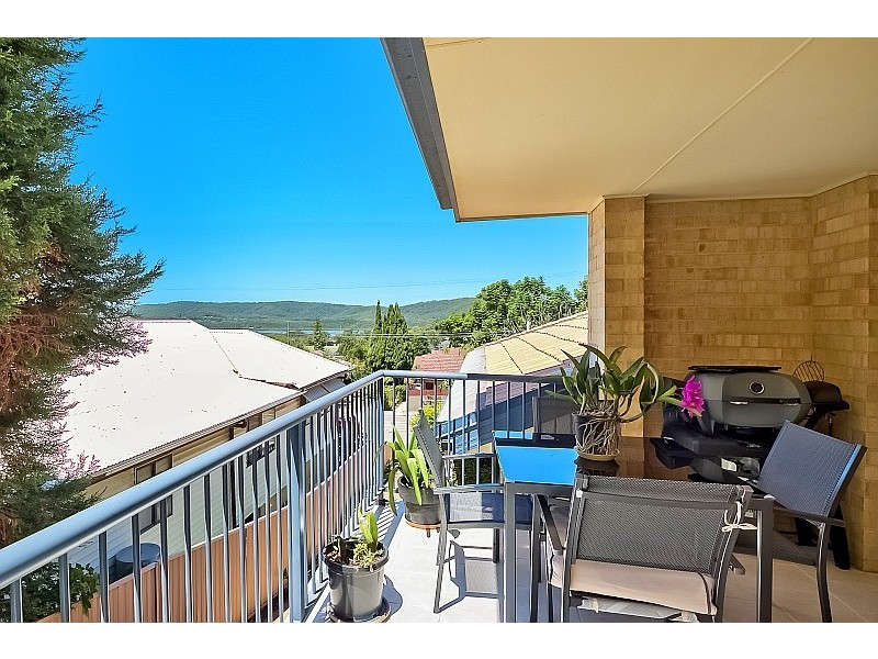 2/44 Wells Street, East Gosford NSW 2250