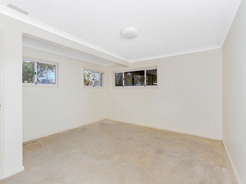 1/6 St Andrews Close, Green Point NSW 2251