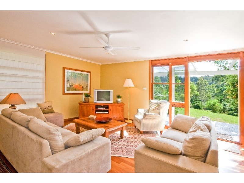 45 Bidjiwong Road, Matcham NSW 2250