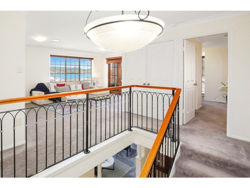 1A Dunn Street, Point Frederick NSW 2250