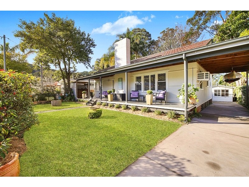 6 Lynnette Crescent, East Gosford NSW 2250