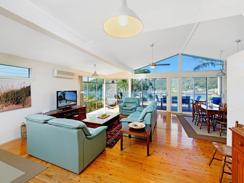 41 Heath Road, Hardys Bay NSW 2257