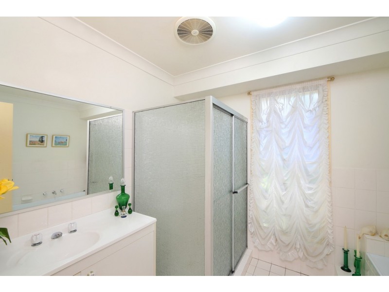 12 Willowin Close, Green Point NSW 2251