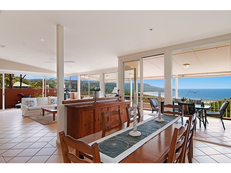 60 Grandview Crescent, Killcare NSW 2257