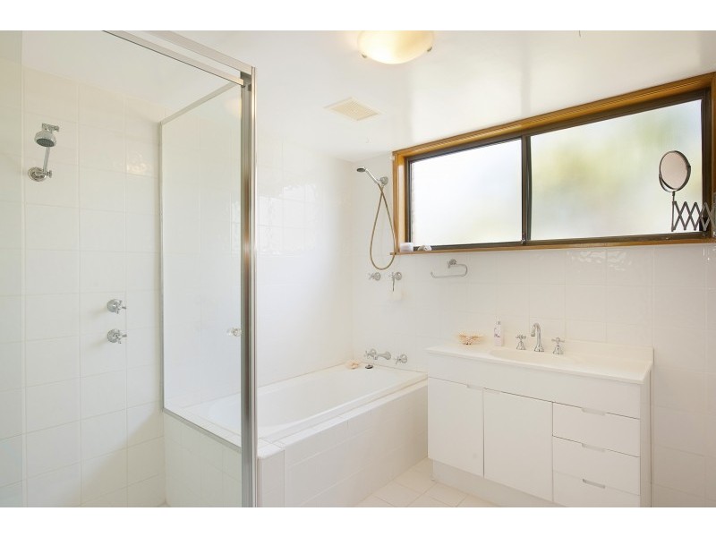 3 The Scenic Road, Killcare Heights NSW 2257